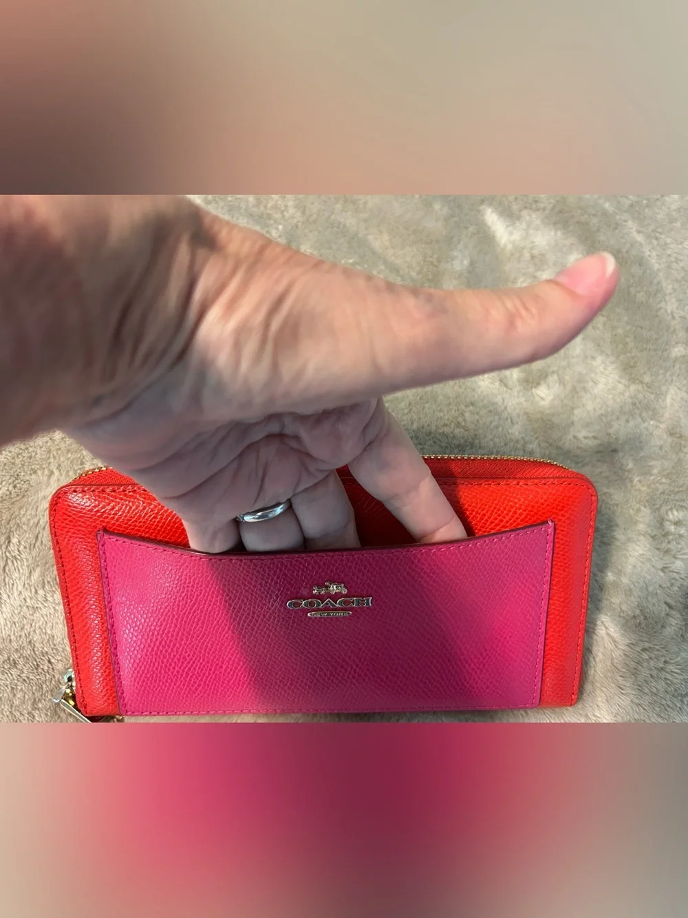 COACH Two-Tone Red & Pink Leather Continental Wallet
